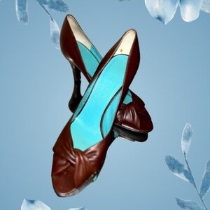 Salvatore Ferragamo Leather Pumps Heels, Brown with Blue Interior, Size 9B